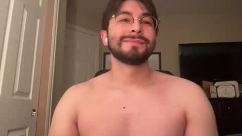 Snapshot of smoreforu chatting on 12/15/25, 04:17 Love ur Marshmellow online show from 12/15/25, 04:17