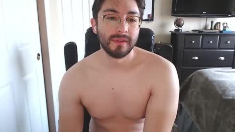 Snapshot of smoreforu1 chatting on 12/20/25, 05:20 smoreforu1 online show from 12/20/25, 05:20