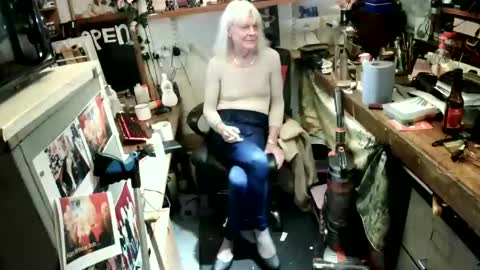 Snapshot of smurfingo99 chatting on 12/11/24, 02:09 mish online show from 12/11/24, 02:09