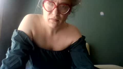 Snapshot of snack05 chatting on 06/20/26, 03:48 snack05 online show from 06/20/26, 03:48