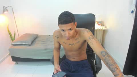 snak_master1 online show from 10/11/25, 03:06