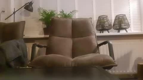 sneakerboy444 online show from 12/06/24, 10:19