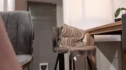 sneakerboy444 online show from 01/11/25, 09:25