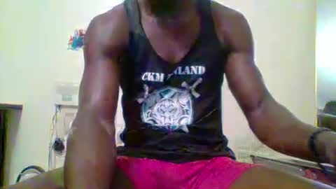 Snapshot of sneaky_link2 chatting on 02/04/25, 12:00 papi online show from 02/04/25, 12:00