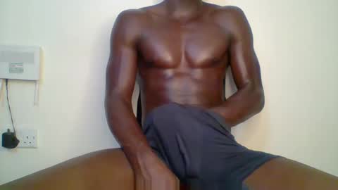 Snapshot of sneaky_link2 chatting on 02/20/25, 05:01 papi online show from 02/20/25, 05:01