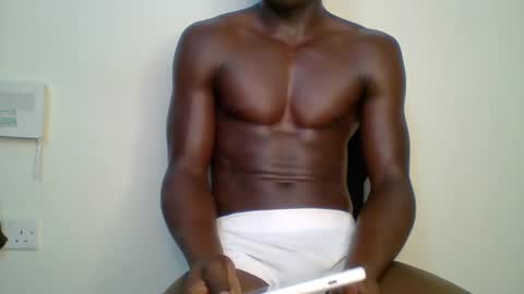 Snapshot of sneaky_link2 chatting on 02/20/25, 08:06 papi online show from 02/20/25, 08:06