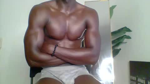 Snapshot of sneaky_link2 chatting on 09/30/25, 06:29 papi online show from 09/30/25, 06:29