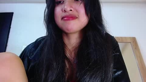 Snapshot of sneakyy_fantasy chatting on 12/07/24, 06:54 Hellen  online show from 12/07/24, 06:54