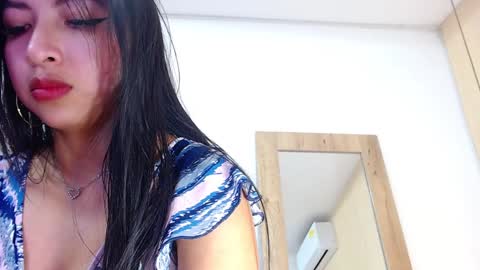 Snapshot of sneakyy_fantasy chatting on 12/14/24, 06:02 Hellen  online show from 12/14/24, 06:02