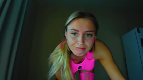 Sneja online show from 02/27/25, 05:24