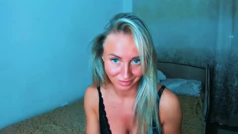 Snapshot of snezanablond chatting on 05/29/26, 07:23 Sneja online show from 05/29/26, 07:23