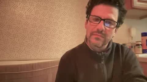 Snapshot of snfrisco76 chatting on 02/19/26, 08:43 snfrisco76 online show from 02/19/26, 08:43