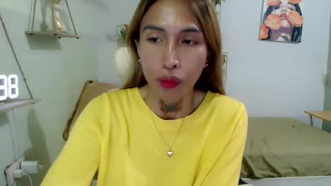 snow_2000 online show from 10/27/25, 07:12