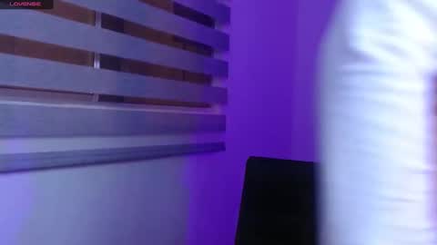 IG     OF red moonn online show from 12/14/24, 03:04