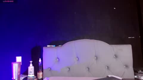 Snapshot of snow_baall chatting on 06/25/26, 04:56 IG OF red moonn online show from 06/25/26, 04:56