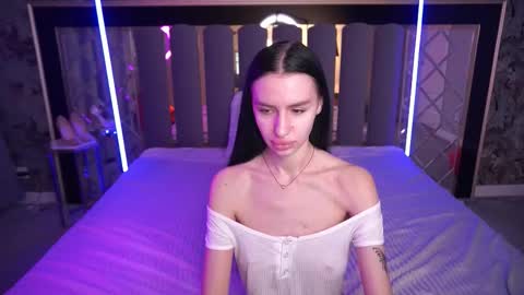 snow_whiteeex online show from 03/02/26, 07:15