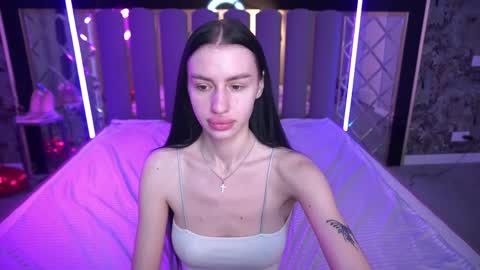 snow_whiteeex online show from 04/09/26, 06:30