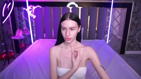 snow_whiteeex online show from 04/11/26, 07:45