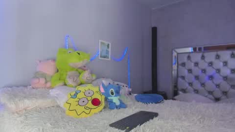 snowbabyxox online show from 03/03/25, 06:12