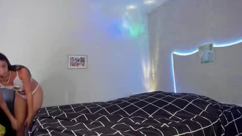 snowbabyxox online show from 11/10/25, 05:12