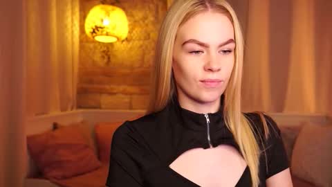 Hanna online show from 10/30/25, 09:33