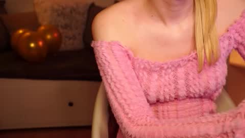 Hanna online show from 11/28/25, 09:34