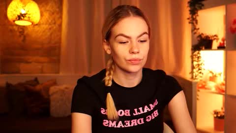 Hanna online show from 12/19/25, 09:38