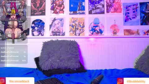 Snapshot of snowblack_ chatting on 02/23/25, 05:45 Snow and Bubble online show from 02/23/25, 05:45