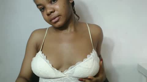 snowdrop5 online show from 03/06/25, 04:17