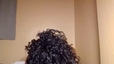 Snowie eyes online show from 03/01/26, 12:45