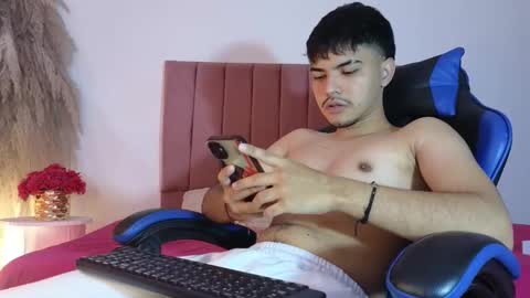 Snow online show from 10/26/25, 05:41