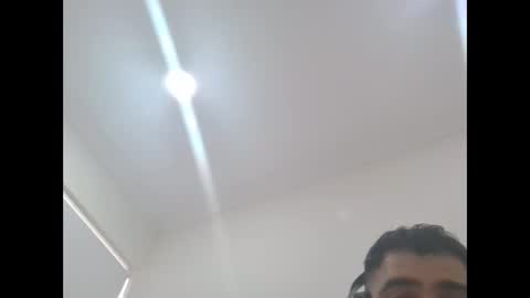 Snapshot of snowmad chatting on 02/18/26, 10:28 Tell me what to do... online show from 02/18/26, 10:28