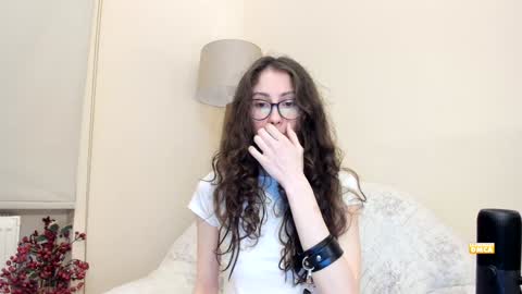 Snapshot of snowww_white chatting on 01/24/25, 05:32 Ann online show from 01/24/25, 05:32