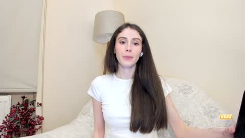 Snapshot of snowww_white chatting on 01/25/25, 12:06 Ann online show from 01/25/25, 12:06