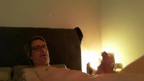Snapshot of snub71 chatting on 01/04/25, 01:21 snub71 online show from 01/04/25, 01:21