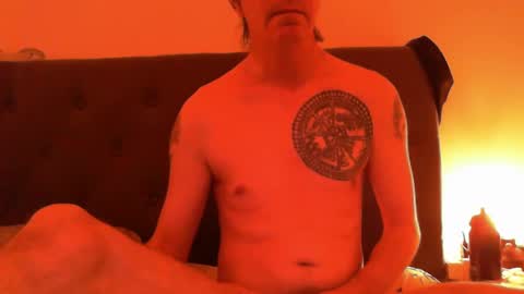 Snapshot of snub71 chatting on 01/05/25, 12:31 snub71 online show from 01/05/25, 12:31