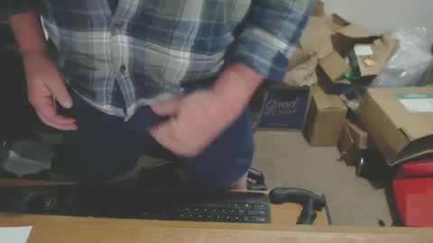 Snapshot of snwplwdrvr chatting on 12/11/24, 02:19 snwplwdrvr online show from 12/11/24, 02:19