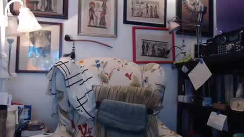 ImYourBitch online show from 10/25/25, 06:32