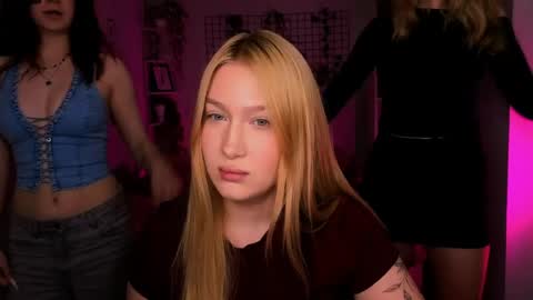 so_hot_rosalie online show from 05/04/26, 07:43