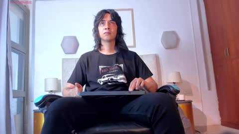 Snapshot of so_pop chatting on 03/03/26, 02:01 Sommer online show from 03/03/26, 02:01