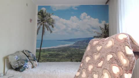 Snapshot of soaring_love chatting on 01/29/25, 10:37 Masha online show from 01/29/25, 10:37