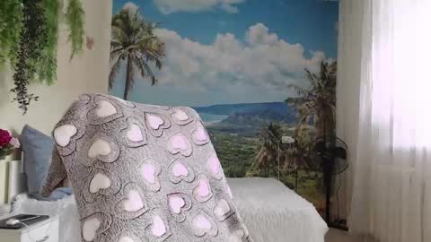 Snapshot of soaring_love chatting on 03/11/25, 07:48 Masha online show from 03/11/25, 07:48