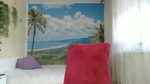 Snapshot of soaring_love chatting on 11/13/25, 04:55 Masha online show from 11/13/25, 04:55