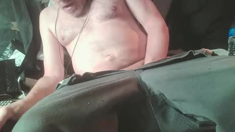 socaldaddy_1 online show from 11/03/25, 07:42