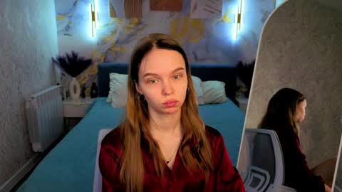 Snapshot of sofa_vleifo chatting on 04/08/26, 01:05 Sofa online show from 04/08/26, 01:05