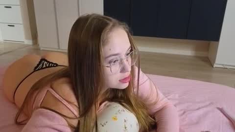 Sophy online show from 12/01/25, 06:24