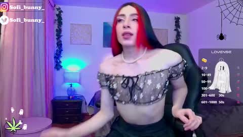 soffi_bunny_ online show from 10/29/25, 07:10