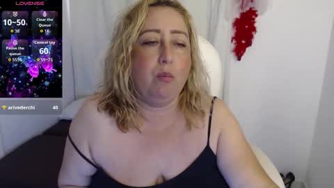 soffi_hott online show from 11/24/25, 08:30