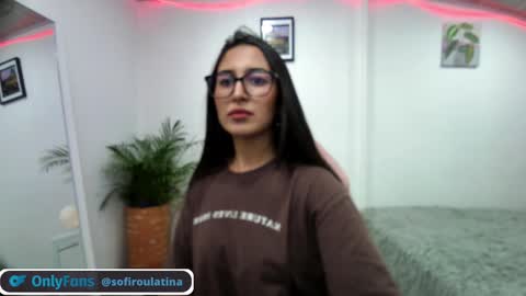 soffi_rousel_ online show from 01/03/25, 07:29