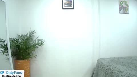 soffi_rousel_ online show from 02/25/25, 05:25